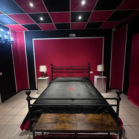 Night Aparthotel *